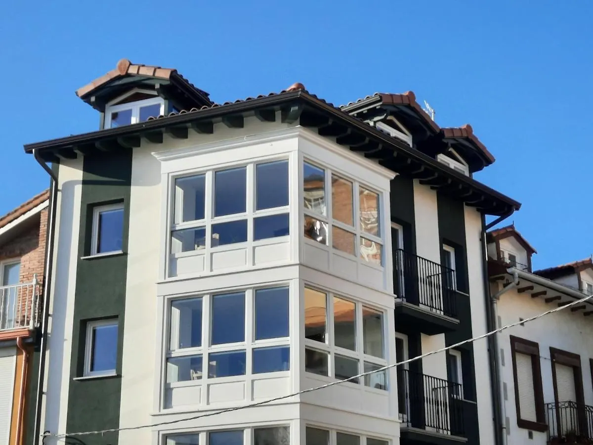 Apartamentos Aratuste - News A Estrenar Mundaka 0*,  España
