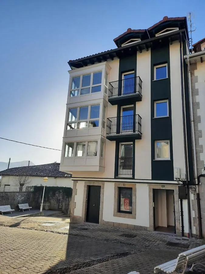 Apartamentos Aratuste - News A Estrenar Mundaka 0*,  España